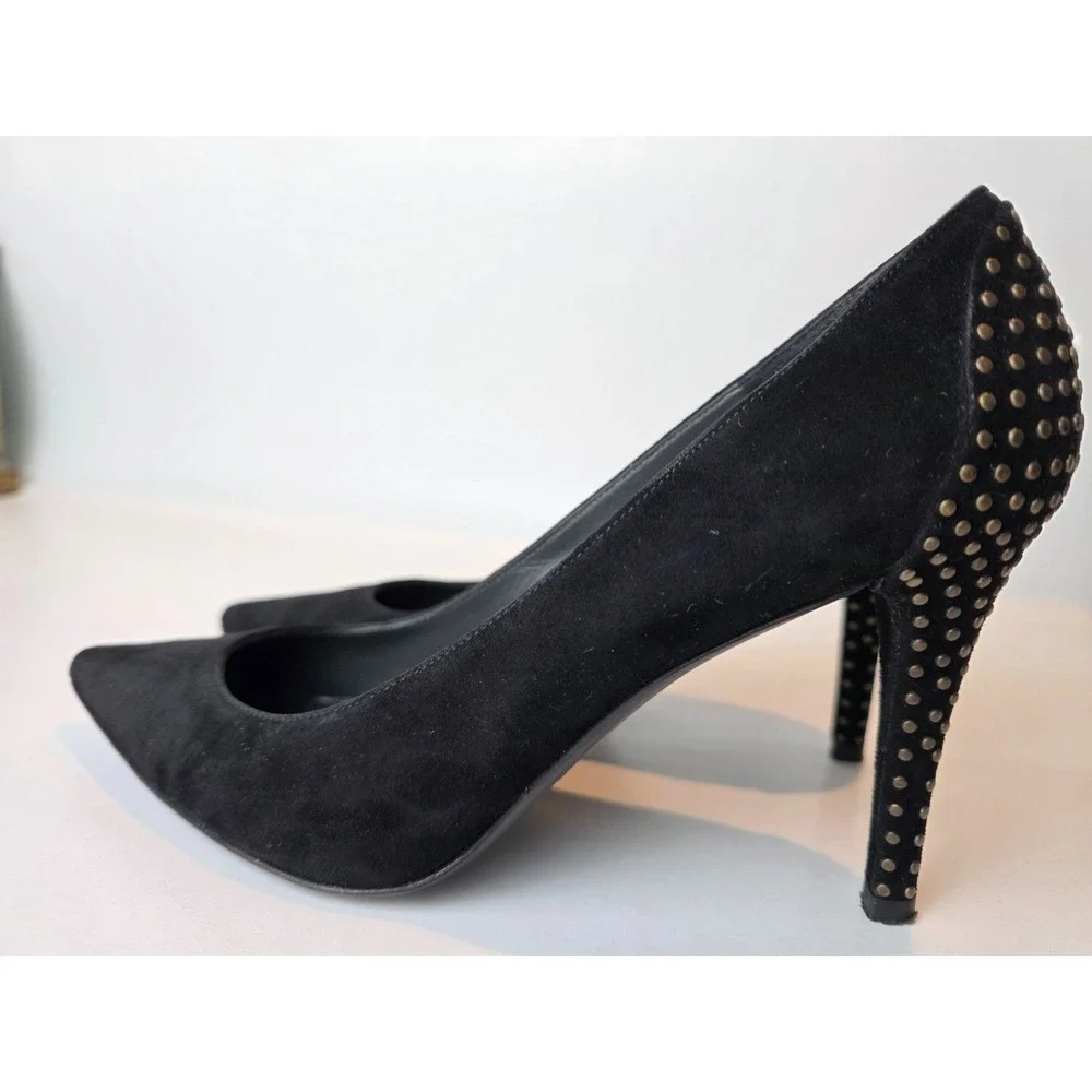 Stuart Weitzman this item